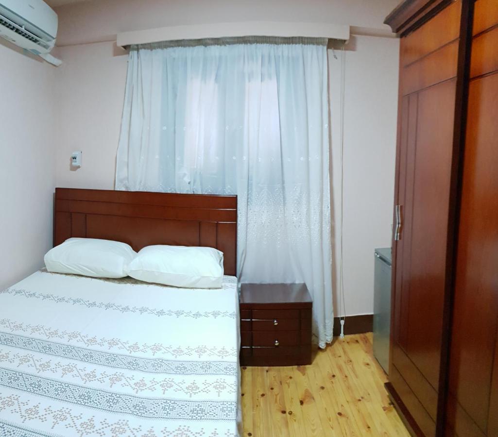 Caesar House Aparthotel Alexandrië Buitenkant foto
