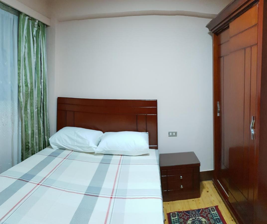 Caesar House Aparthotel Alexandrië Buitenkant foto